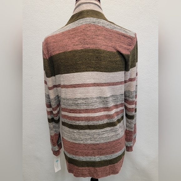 BOBEAU EXCLUSIVELY FOR STITCH FIX Size Medium Petite Long Sleeve Cardigan - Picture 5 of 14